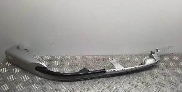 Front bumper splitter molding
