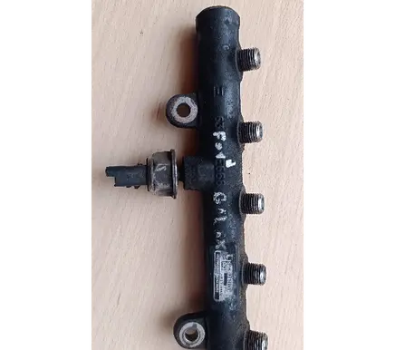Ford Galaxy Fuel main line pipe 9681649580 06279012822 624239251