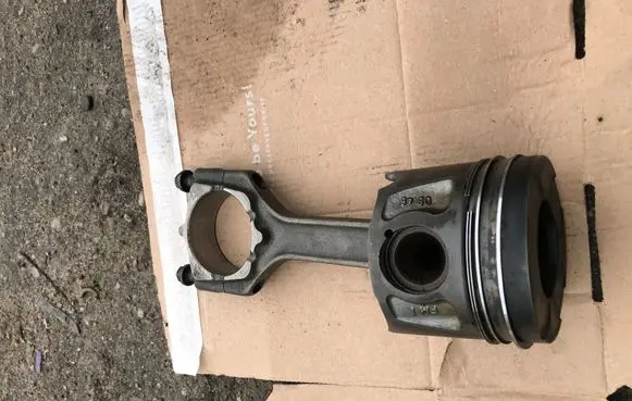 Opel Insignia A Piston with connecting rod 9760