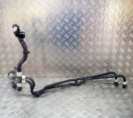 Tesla Model 3 Engine coolant pipe/hose 107757900C