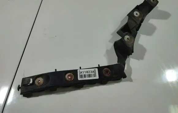 Opel Corsa D Front bumper mounting bracket 