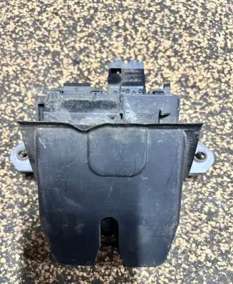 Ford C-MAX I Tailgate/trunk/boot lock/catch/latch 8M51R442A66AC