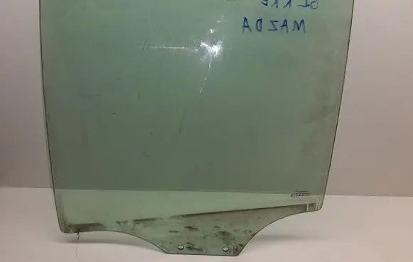 Mazda 2 Rear door window glass