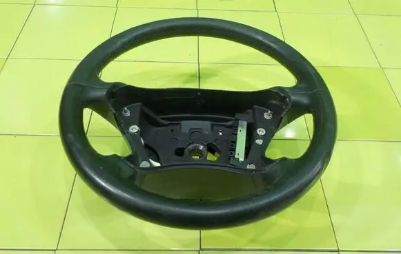 Mercedes-Benz CLS C219 Steering wheel A2194601603 XP76