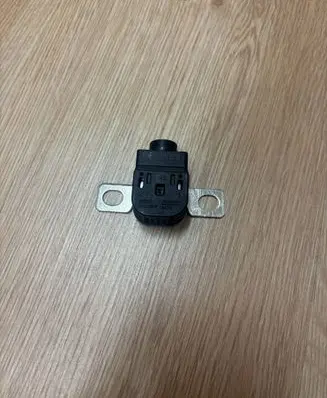 Mercedes-Benz GLA W156 X156 Fuse N000000008657