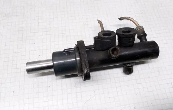 Audi A6 S6 C4 4A Master brake cylinder