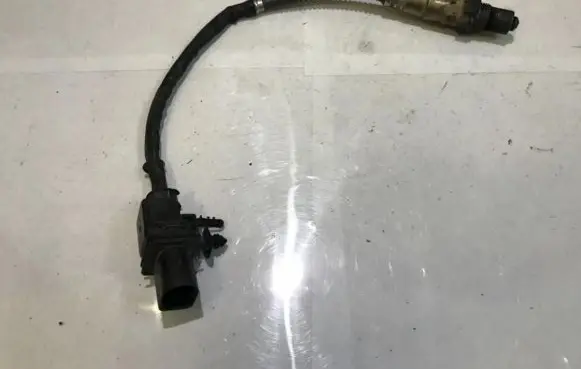 Volvo V70 Lambda probe sensor 0258017107 30751138
