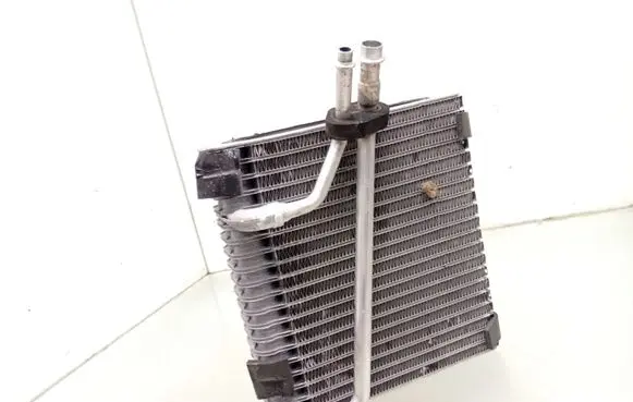 Volkswagen Transporter - Caravelle T5 Air conditioning (A/C) radiator (interior) 7H1820101E