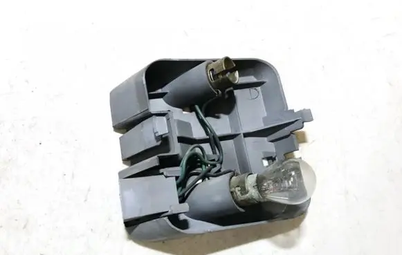 Mitsubishi Colt Tail light bulb cover holder 0437119
