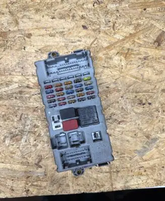 Iveco Daily 35.8 - 9 Central body control module 5801359660
