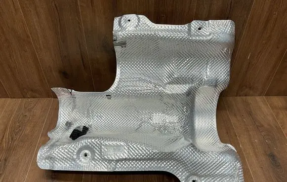 Mercedes-Benz E W213 Exhaust heat shield A2134700247