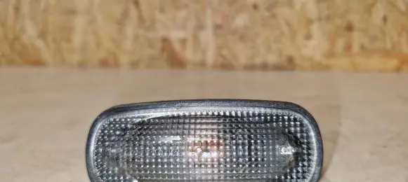 Land Rover Freelander Front fender indicator light 236577