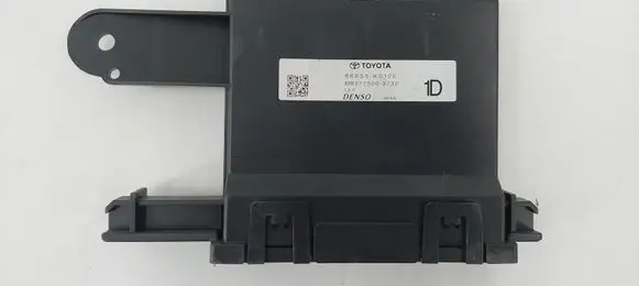 Toyota Yaris XP210 Air conditioner control unit module 88650K0120