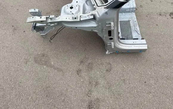 Front quarter panel
