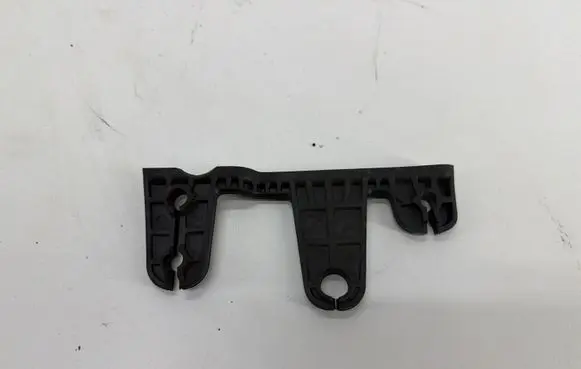 Nissan Navara D23 Other engine bay part 130C25085R