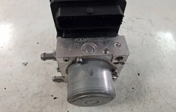 Jeep Renegade ABS Pump 52122931