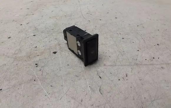 Toyota Avensis T250 Windscreen/window heater switch 156762