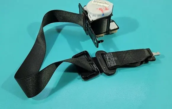Toyota Corolla E210 E21 Middle seatbelt (rear) 7335002180 IMPRK1574726