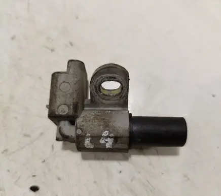 Ford Focus Camshaft position sensor 9665443480