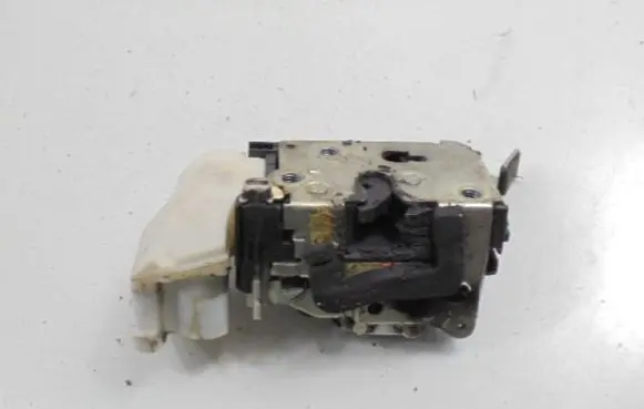 Fiat Albea Rear door lock