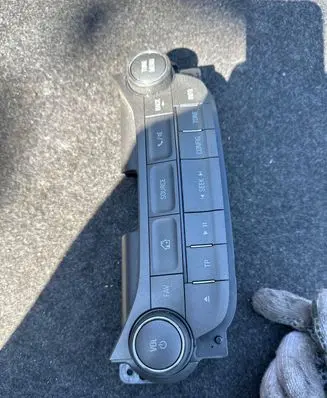 Chevrolet Malibu Radio/CD/DVD/GPS head unit 545290509