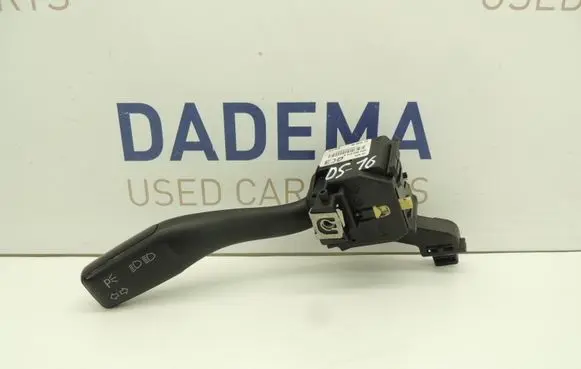 Audi A3 S3 A3 Sportback 8P Indicator stalk 8P0953513A DS16