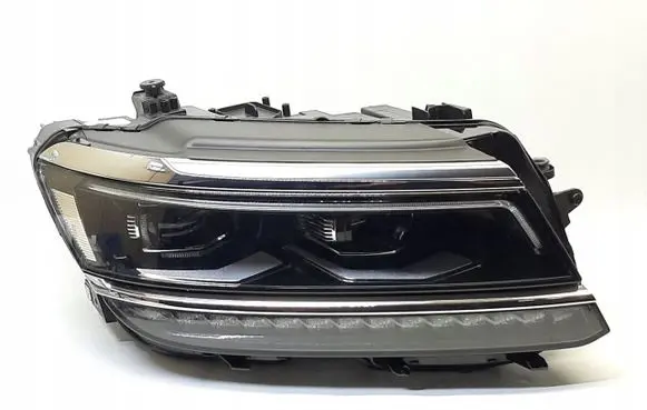 Volkswagen Tiguan Headlight/headlamp 5NN941082C