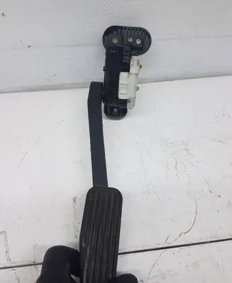 Volvo V70 Accelerator throttle pedal 30666660 6PV00853700