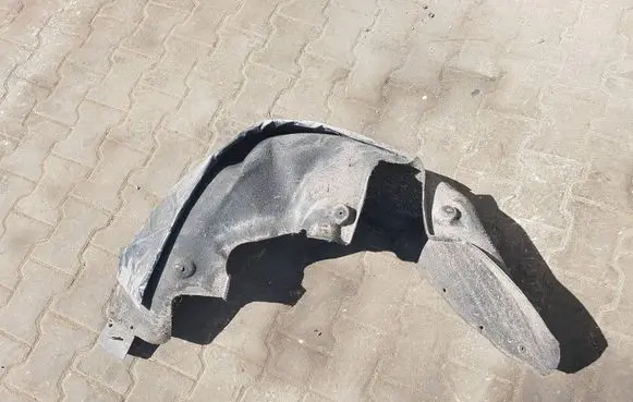 Mercedes-Benz C W204 Rear arch 