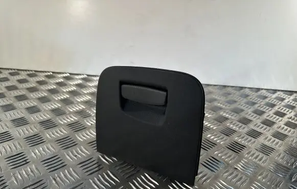 BMW 5 G30 G31 Glove box 9378559 937855908