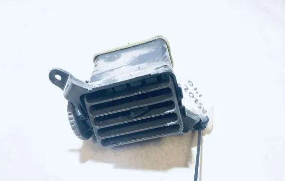 Mazda Demio Dash center air vent grill dc20gm731 dc20-gm-731