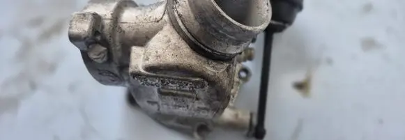 BMW 5 F10 F11 Turbo system vacuum part 7808169