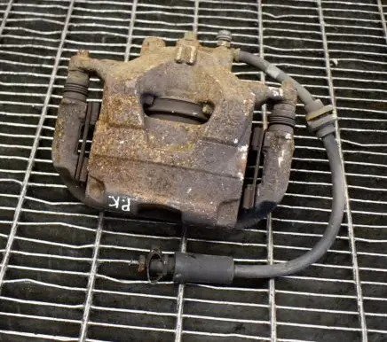 Opel Zafira C Front brake caliper