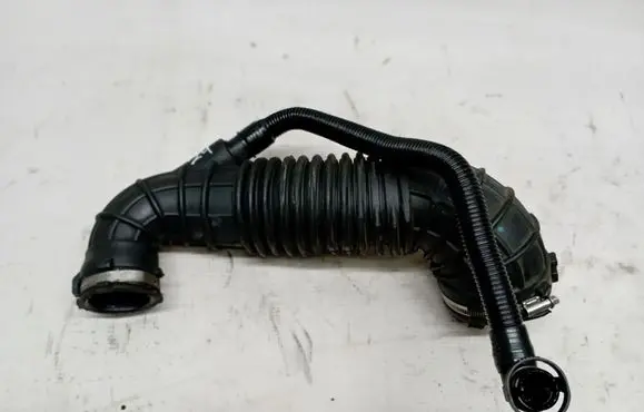 Audi Q5 SQ5 Turbo air intake inlet pipe/hose 03G129629D