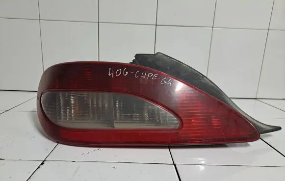 Peugeot 406 Rear/tail lights 2289G 010000