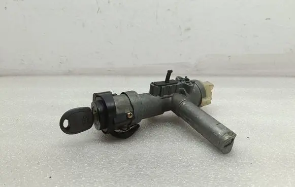 KIA Sorento Ignition lock