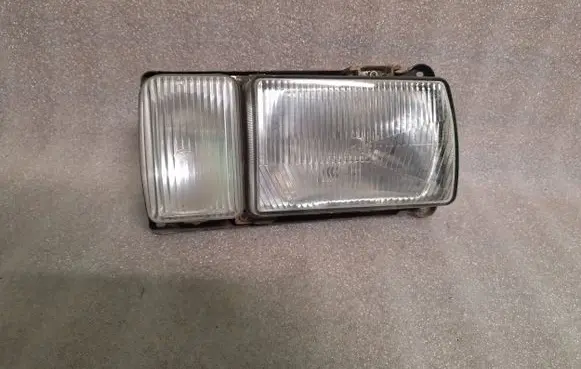 Volkswagen PASSAT B2 Headlight/headlamp
