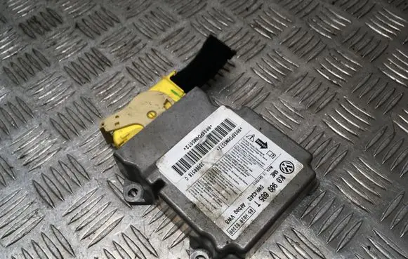 Volkswagen Jetta V Airbag control unit/module 1K0909605T 28060518C 0038PD0M5572