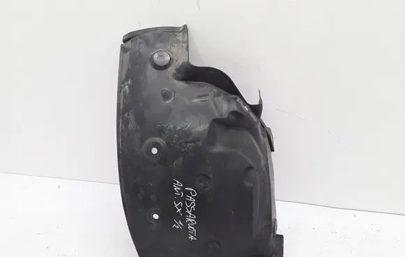 Renault Kangoo II Front wheel arch liner splash guards 8200436709