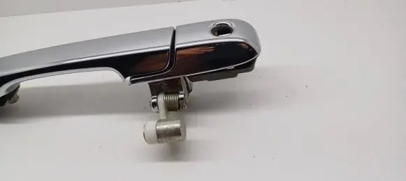 Honda CR-V Front door exterior handle