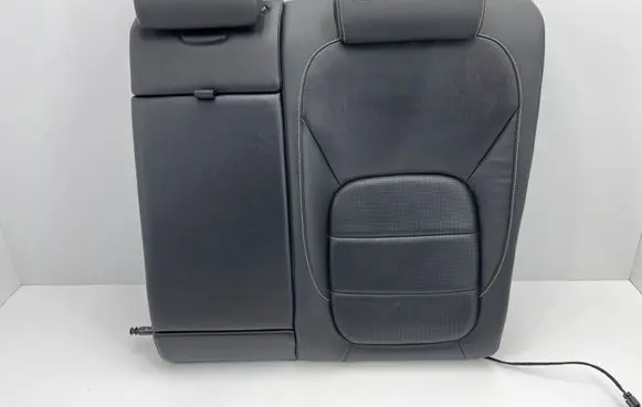 Jaguar XE Rear seat 
