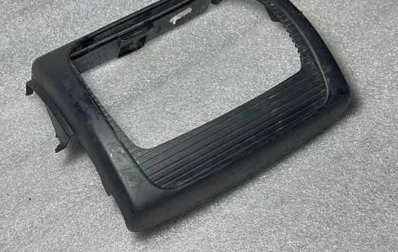 Volkswagen PASSAT B5.5 Steering wheel column trim 3B1858345C