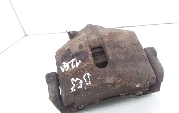 Volkswagen PASSAT B6 Front brake caliper