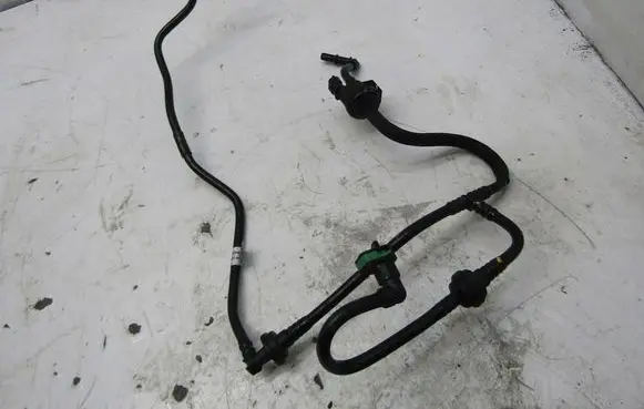 Ford Fiesta Fuel line pipe L1B1-9C987-BC