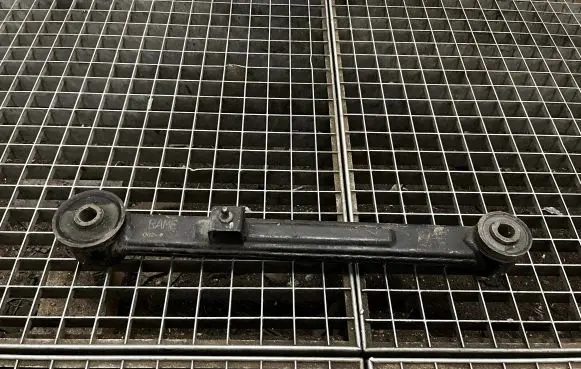 Dodge RAM 1500 DS Rear upper control arm/wishbone 04877160AB