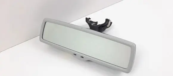 Volkswagen Golf VI Rear view mirror (interior) E11026141 M4881