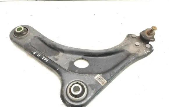 Peugeot 2008 I Front lower control arm/wishbone