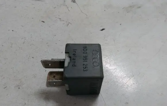 Audi A4 S4 B5 8D Other relay 8D0951253 899312000