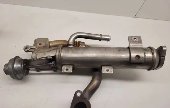Audi A4 S4 B8 8K EGR valve cooler 03L131512AH H110