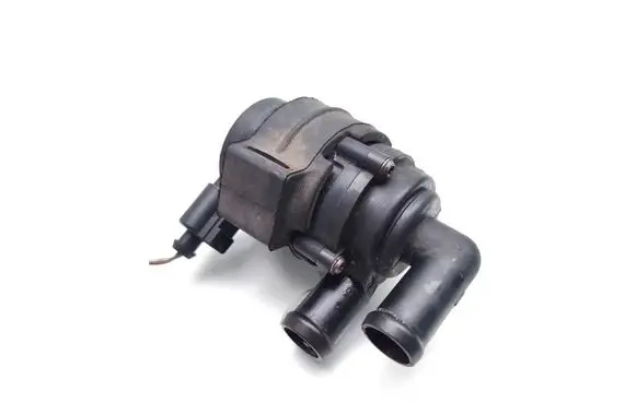 Volkswagen Amarok Electric auxiliary coolant/water pump